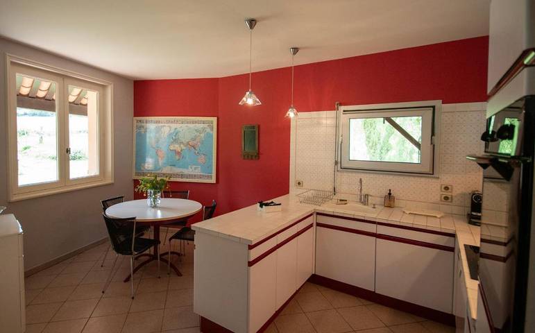 Location de vacances pour 8 personnes, avec piscine ainsi que jardin et vue à Saint-Amans-Soult - 4
