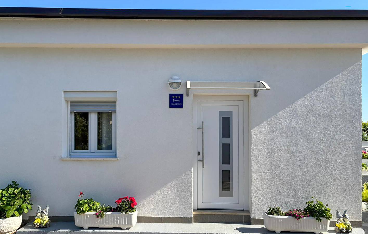 Ganze Ferienwohnung, Ferienwohnung für 4 Personen mit Terrasse in Valbandon, Südküste Istrien