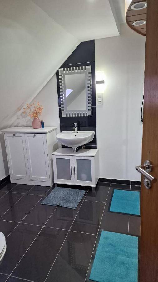 Ferienwohnung für 7 Personen, mit Ausblick und Garten in Wurzen - 4