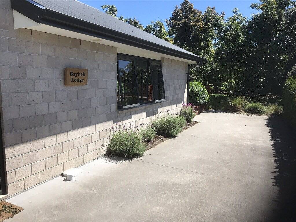 Entspannender ländlicher Rückzugsort auf idyllischem Avocado-Obstgarten in Western Bay of Plenty District