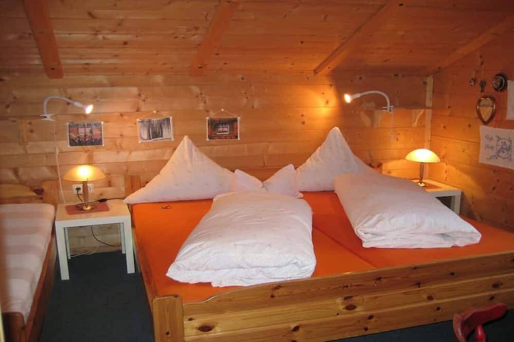 Gr.App.3-6P,2getrennte Schlafzi,Holzblockhaus,gemütlich,ruhig,sonnig,zentrumsnah in Kleinarl, Ski Amadé