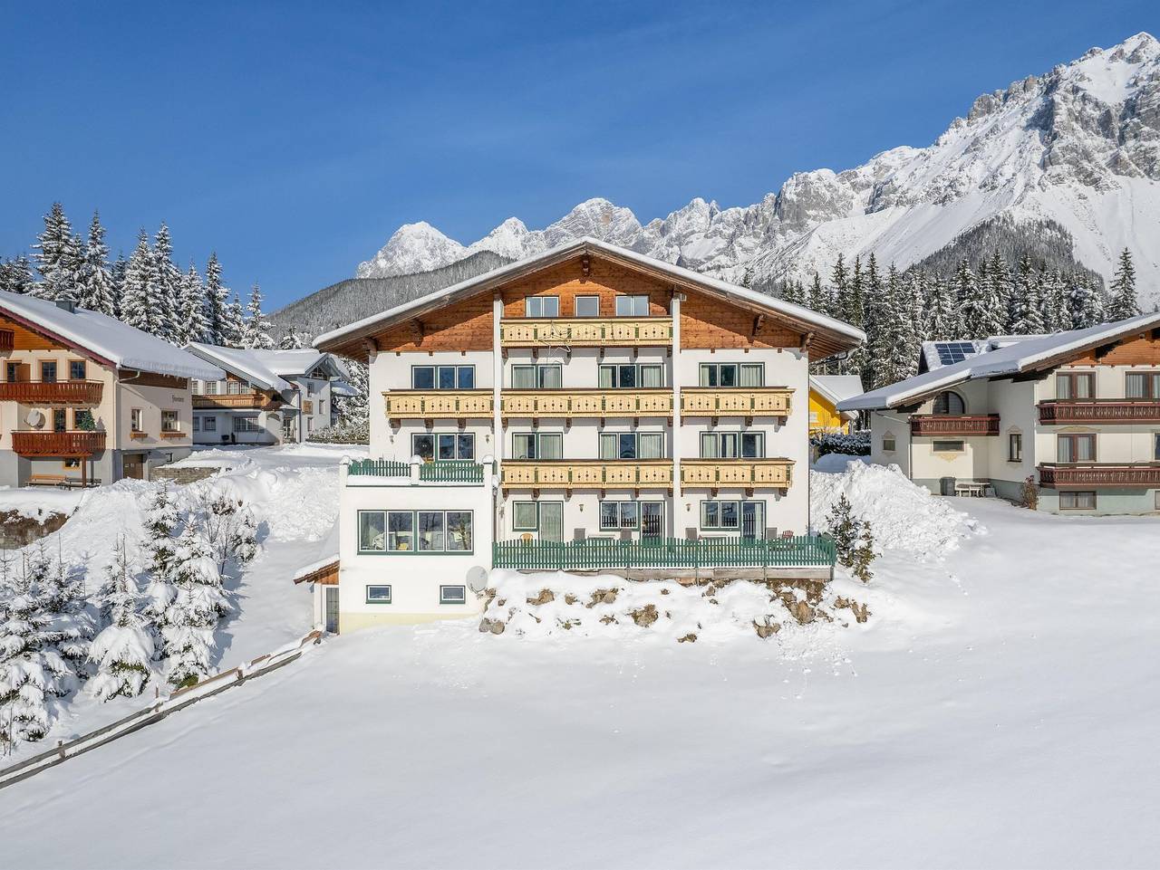 Ganze Ferienwohnung, Aparthotel Sunrise - Studio in Ramsau am Dachstein, Schladming-Dachstein