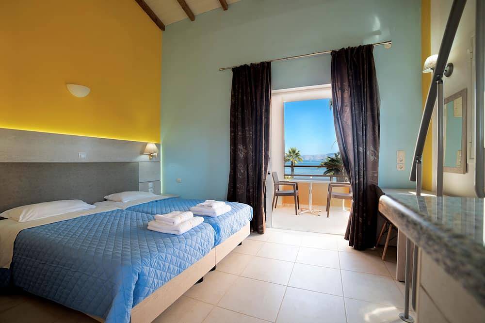 Entire apartment, Apartment with excellent sea view beside the beach in Kavos, Corfu