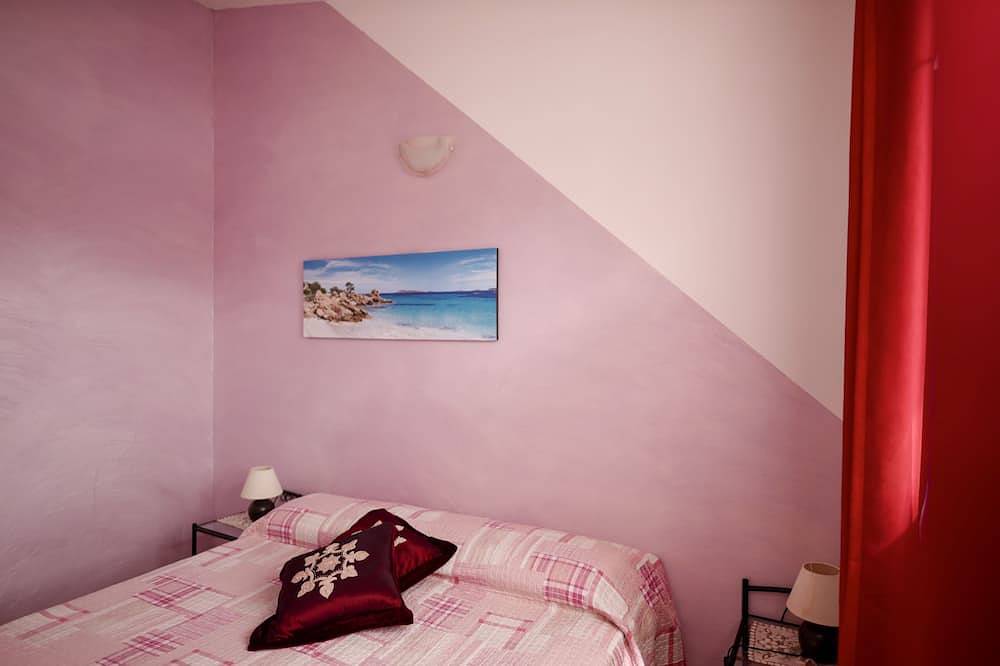 Jolie petite villa idéale pour profiter du Sud de la Corse au calme in Figari, Arrondissement de Sartène