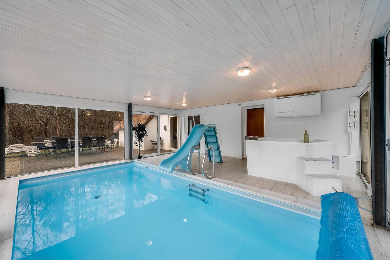 Large pool house for 20 people, on a large natural plot with associated forest area. in Herning und Umgebung