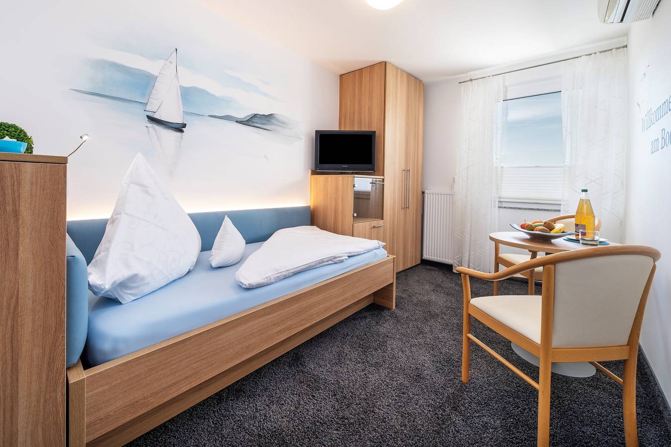Zimmer '104' mit Gemeinschaftsgarten, Wi-Fi und Klimaanlage in Hagnau am Bodensee, Region Bodensee-Oberschwaben