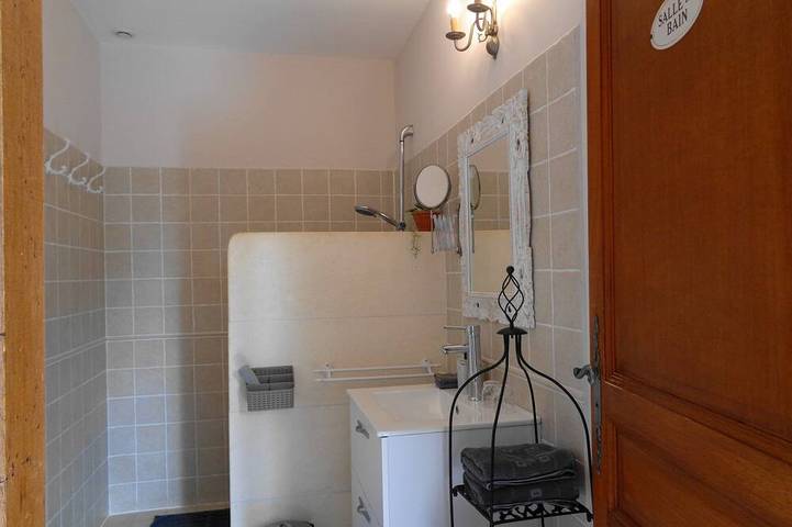 Chambre d’hôte pour 2 personnes, avec jardin à Lacoste - 3