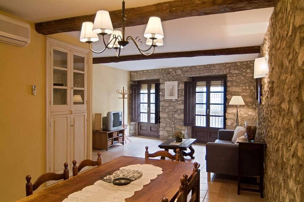 Ferienwohnung Can Llobet für 6 personen in Capmany, Oberampurien