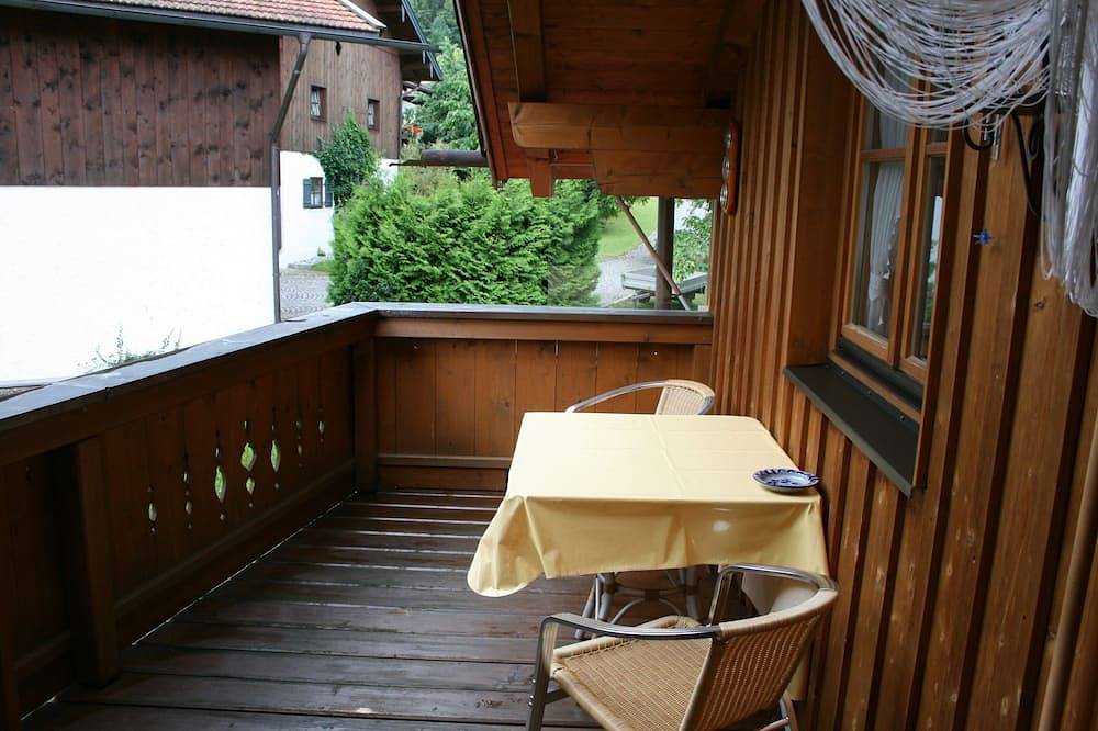 Ganze Wohnung, Ferienwohnung 57 qm, 1- 2 Personen, 1 Schlafzimmer , Wintergarten, Wlan in Staudach-Egerndach, Bayerische Alpen