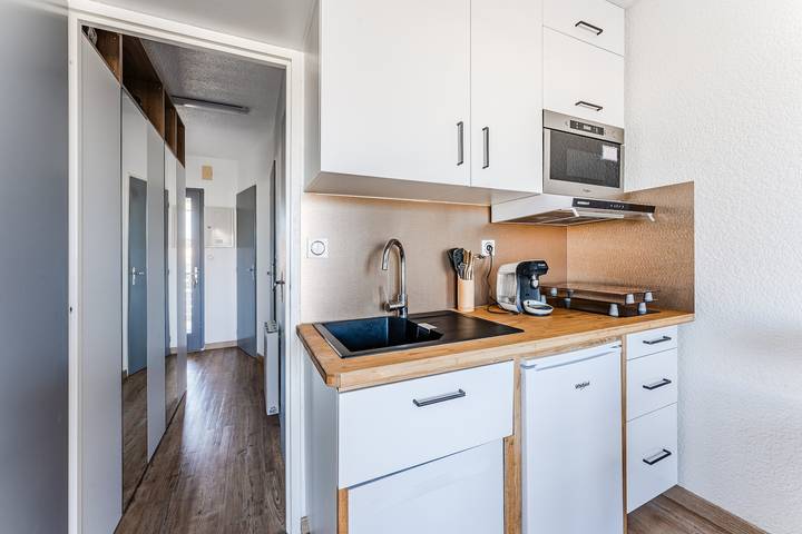 Appartement entier, Appartement moderne avec terrasse et accès direct à la plage in Biscarrosse Plage, Biscarrosse