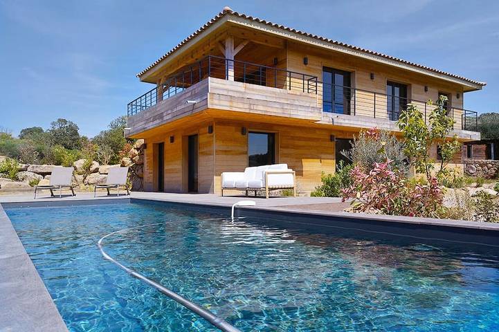 Villa pour 10 personnes, avec balcon et jardin à Pianottoli-Caldarello