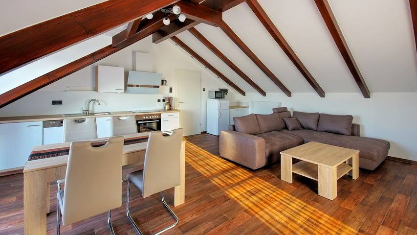 Ferienwohnung für 4 Personen, mit Garten in Großräschen - 2