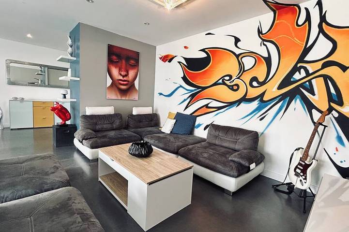 Location de vacances pour 6 personnes, avec jardin et terrasse à Sainte-Cécile-les-Vignes