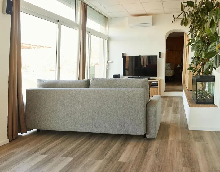 Apartamento de vacaciones para 4 personas, con jardín además de vistas y piscina - 1