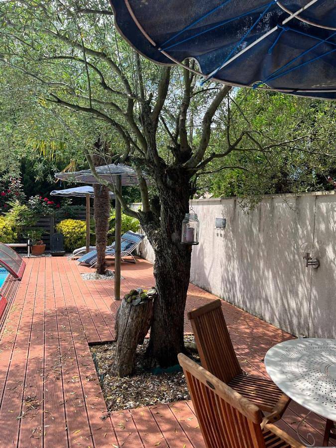 Location de vacances pour 8 personnes, avec piscine ainsi que terrasse et vue à Thiais - 4