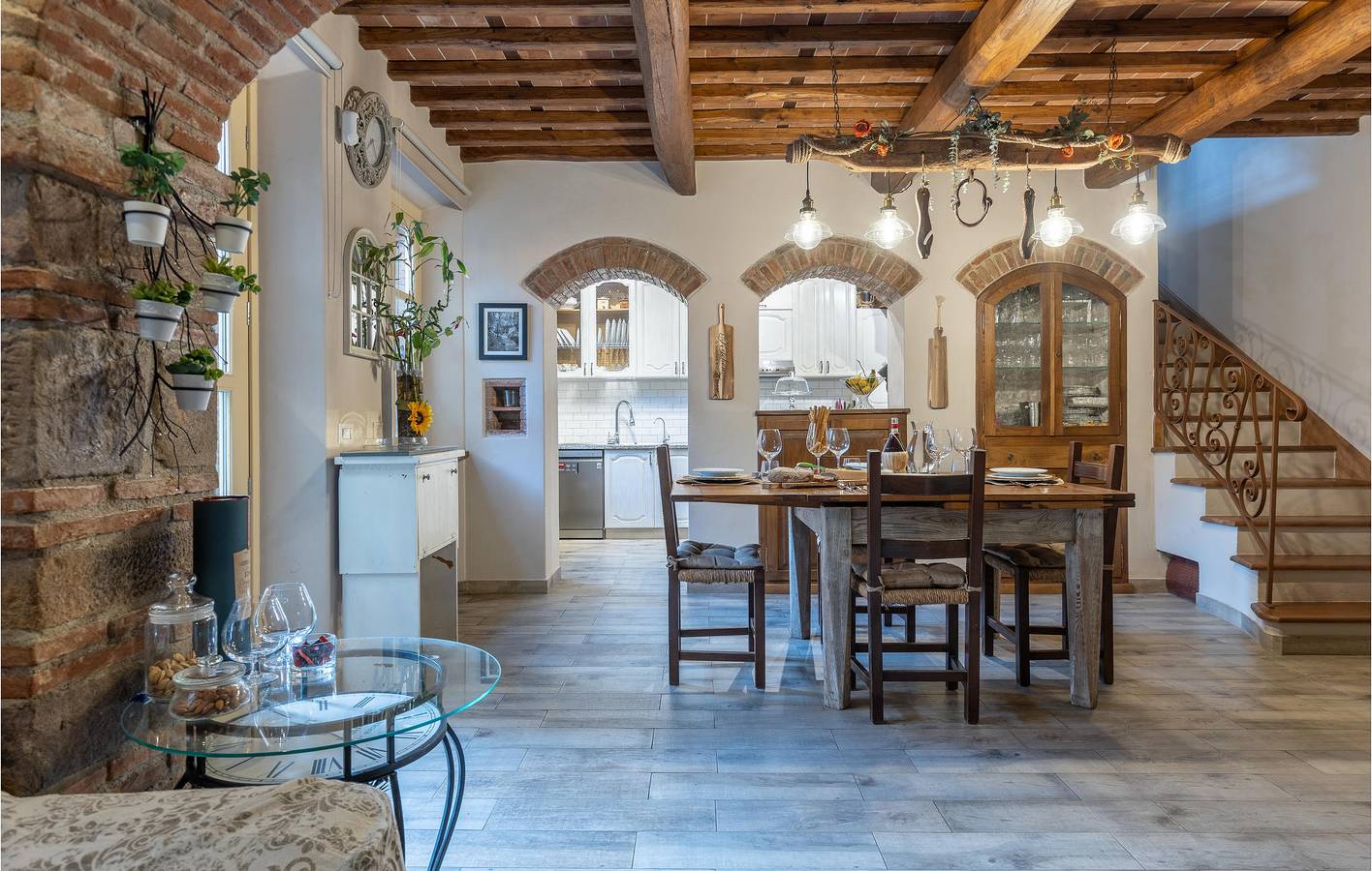 240qm Apartment mit Pool, Garten & Internet - Nähe Pizzeria & See in Capannori, Lucca Provinz