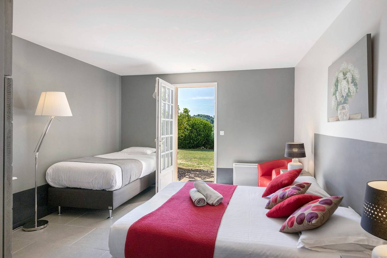 Chambre d’hôtes « Chambre Grise » avec piscine partagée, Proche Sarlat in Proissans, Périgord Noir