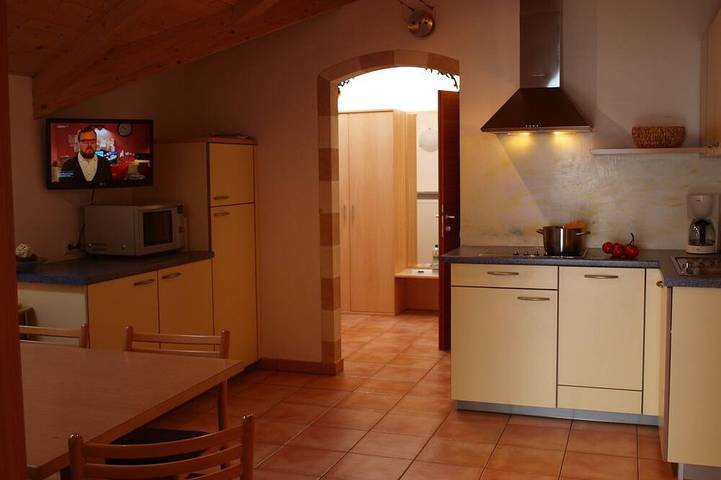 Agriturismo für 9 Personen, mit Sauna und Pool sowie Whirlpool und Garten in Südtirol - 2
