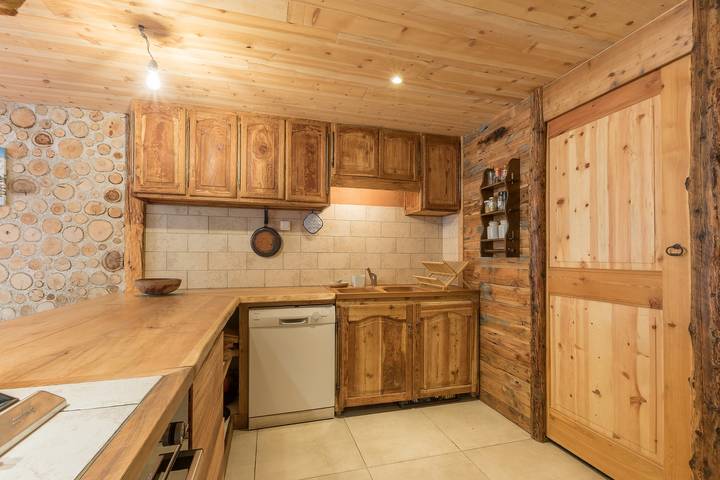 Ganze Wohnung, Ferienwohnung für 8 Personen mit Garten in Saint-Paul-sur-Ubaye, Barcelonnette und Umgebung