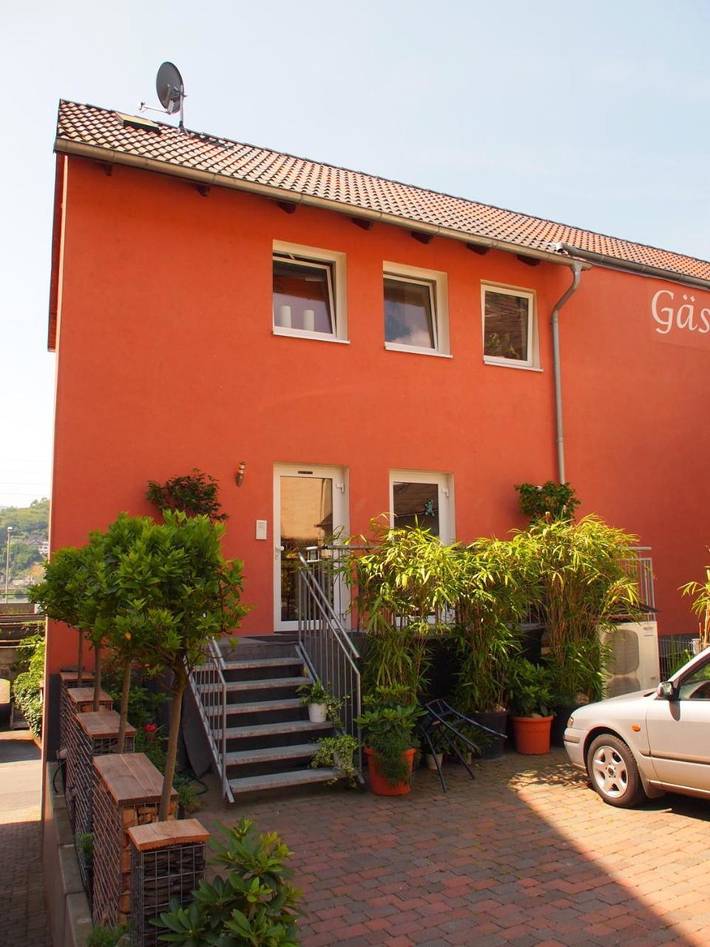 Hotel für 3 Personen, mit Terrasse und Garten sowie Seeblick in Wiesbaden - 4