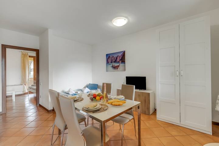 Gîte pour 4 personnes, avec piscine et balcon, adapté aux familles à Monte Isola - 3