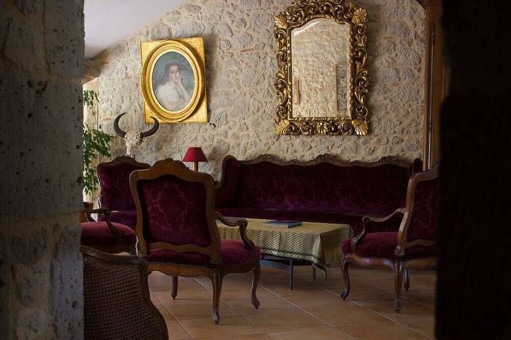 Bienvenue dans notre maison, nous sommes heureux de vous en ouvrir les portes ! in Calignac, Région de Nérac