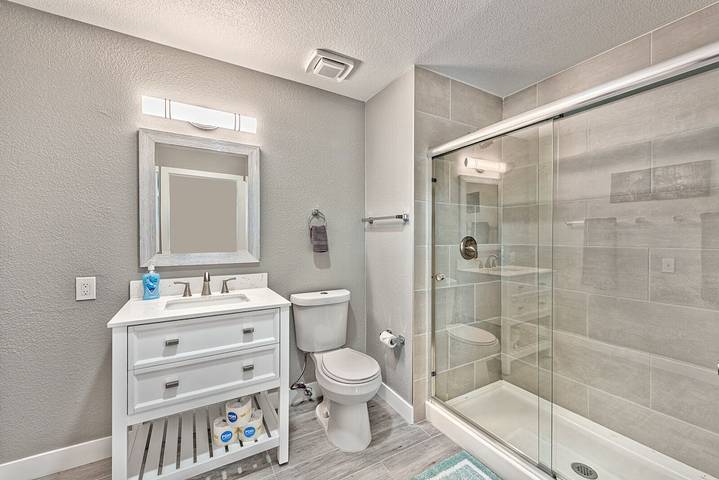 Vacation house for 30 people, with terrace and sauna as well as hot tub, with pets in Nevada