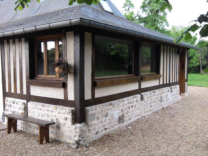 Gîte pour 6 personnes, avec piscine ainsi que terrasse et jardin à Genneville - 3