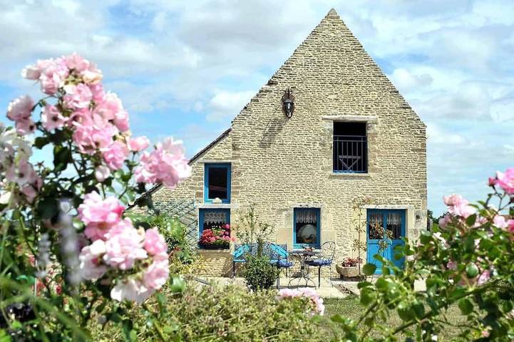 Location de vacances pour 2 personnes, avec piscine et jardin dans le Calvados