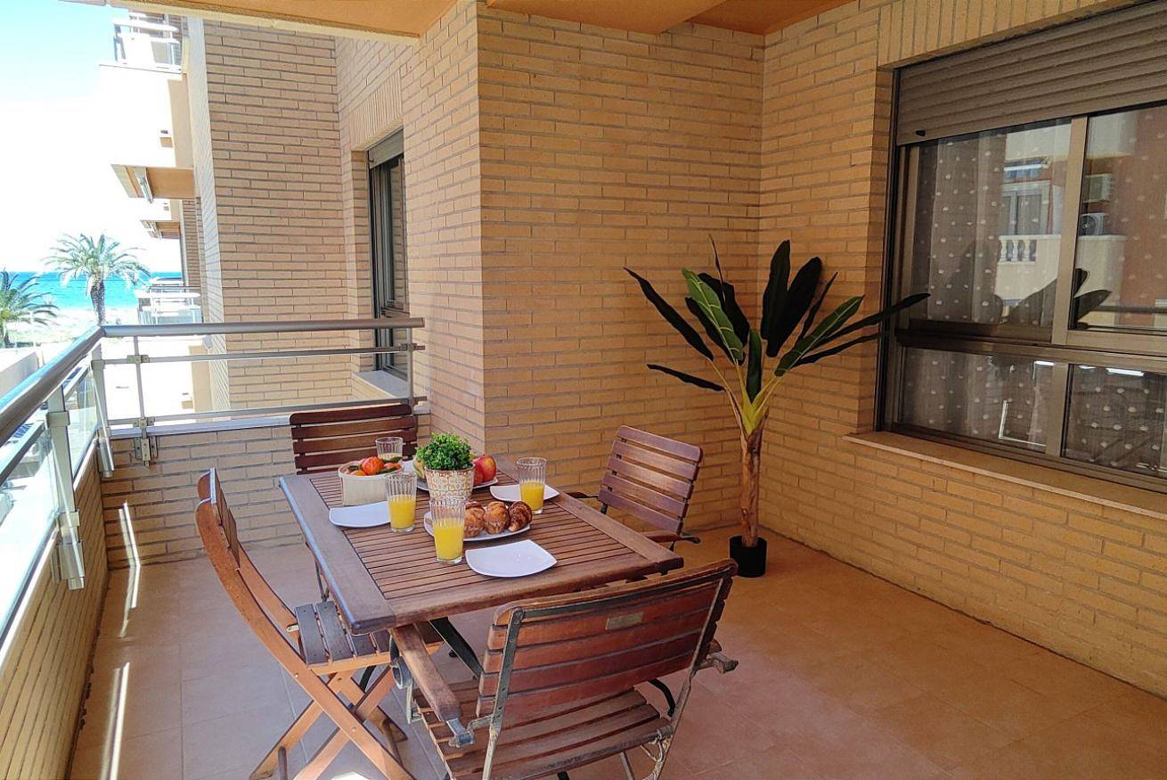 Apartamento entero, Apartamento Puerto Marino by Denia Costa in Dénia, Costa Blanca