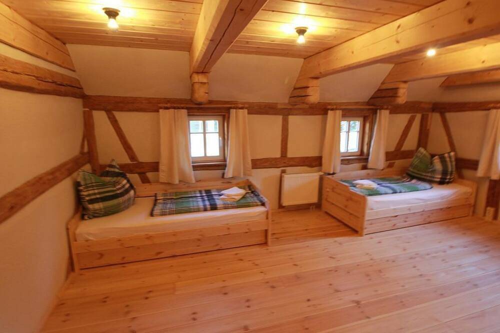Ferienhaus Gebirgshäusl Oybin - Ferienhaus \"Gebirgshäusl Oybin\" in Oybin, Zittauer Gebirge