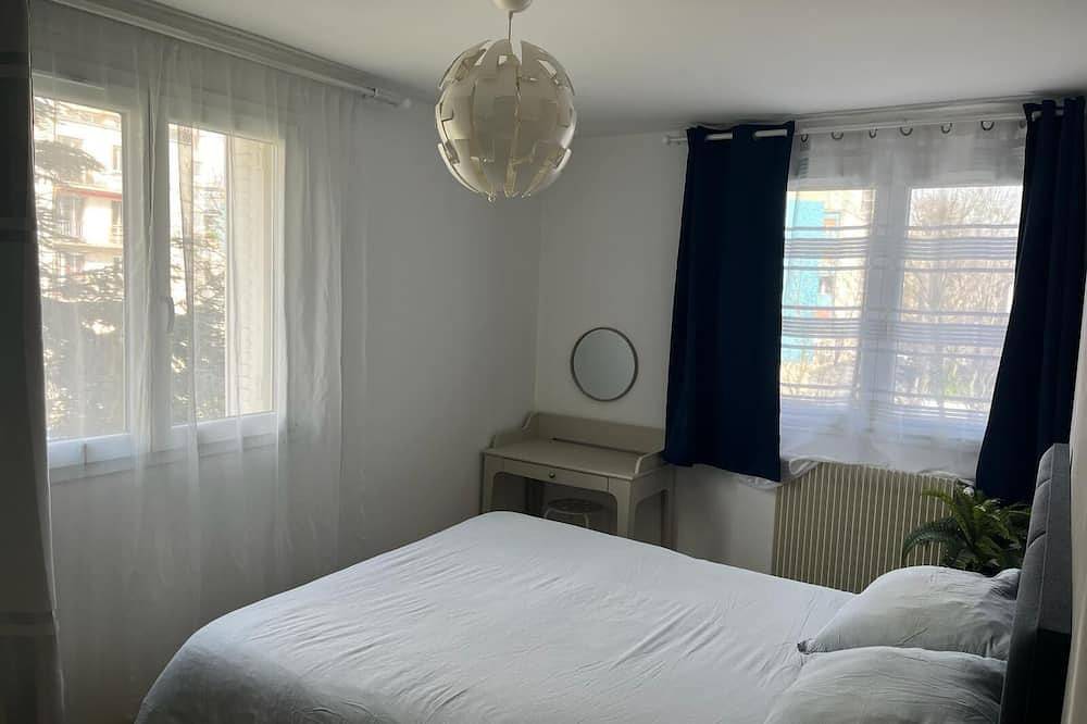 Apartamento entero, Magnifique Appartement 2 Chambres Proche de Paris in Rueil-Malmaison, Altos del Sena