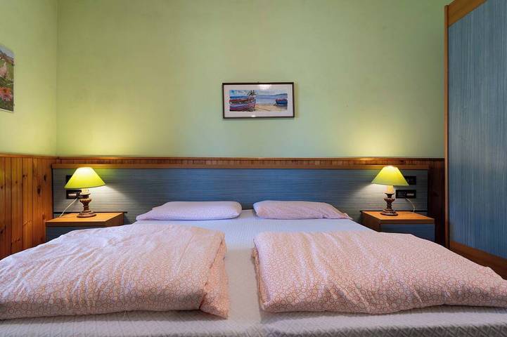 Villa für 6 Personen, mit Balkon und Garten am Gardasee - 2