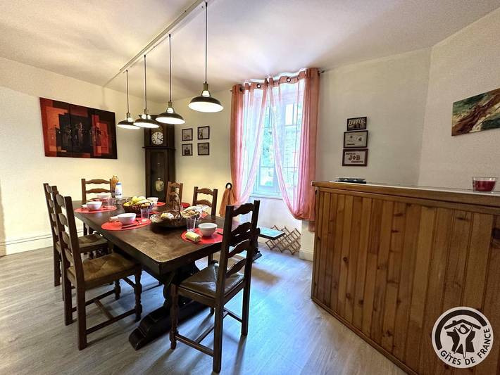 Gîte pour 6 personnes, avec jacuzzi ainsi que terrasse et jardin à Montoulieu - 4