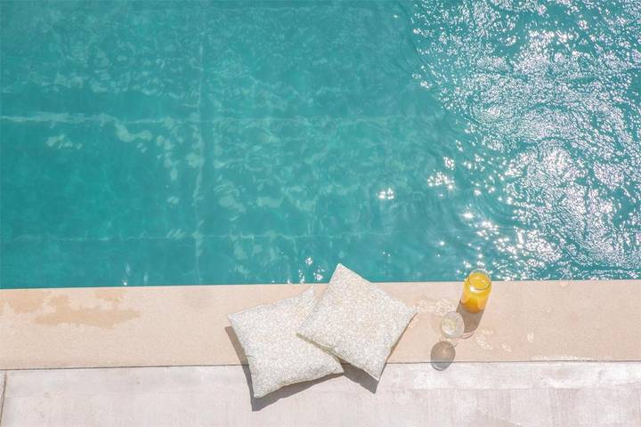 Villa für 5 Personen, mit Terrasse und Garten sowie Pool und Ausblick