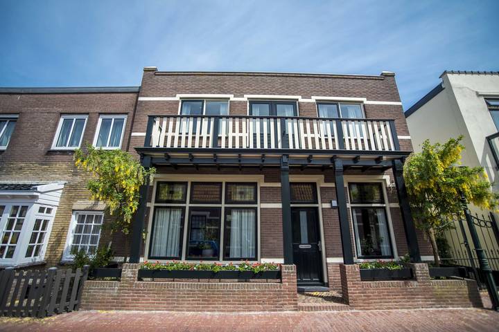 Ferienhaus für 4 Personen, mit Balkon und Garten