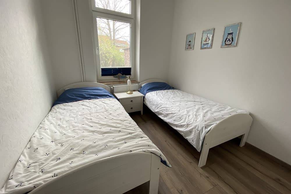 Ganze Wohnung, Ferienwohnung \"Kleine Möwe\" mit großem Garten im Herzen von Pilsum in Pilsum, Krummhörn