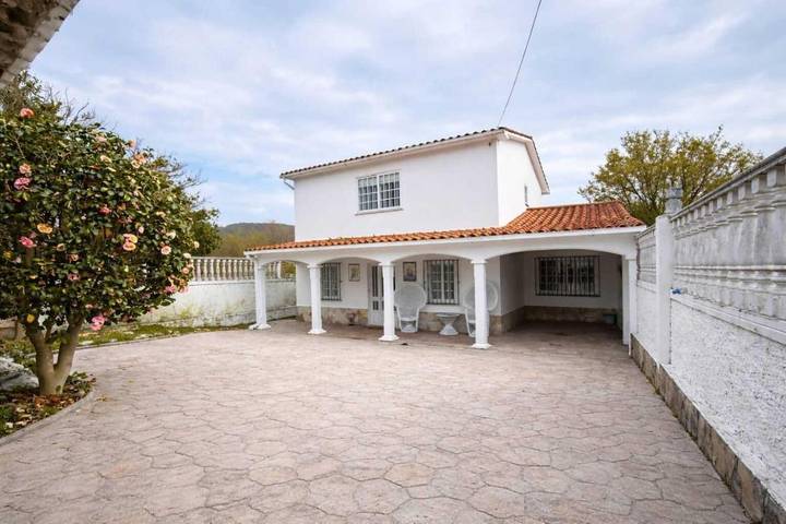 Casa rural para 9 personas, con jardín y terraza en Ferrol