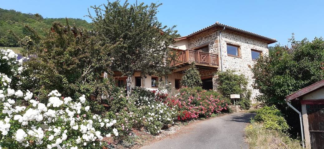 Gîte pour 2 personnes à Saint-Julien-sur-Bibost