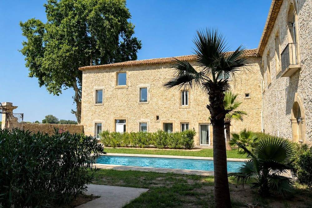 Appartement entier, Domaine de la Condamine – appartements avec piscine près de Béziers in Sauvian, Côte méditerranéenne (France)