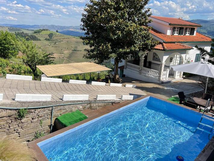Location de vacances pour 11 personnes, avec vue et piscine ainsi que bassin pour enfant et jardin dans Mesão Frio - 3