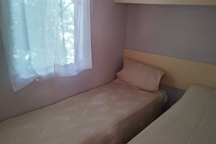 Gîte pour 6 personnes, avec jardin et terrasse, animaux acceptés à Sainte-Nathalène - 2