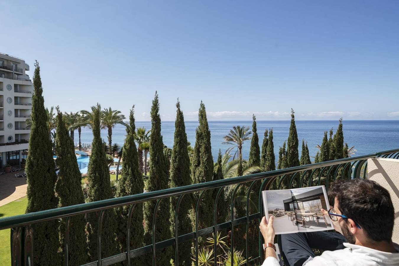 Entire apartment, Promenade I, with sea view for families. in São Martinho, Madeira