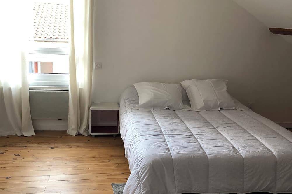 Ganze Wohnung, Large Duplex Apartment T5 Montauban Centre-ville in Montauban, Tarn-et-Garonne