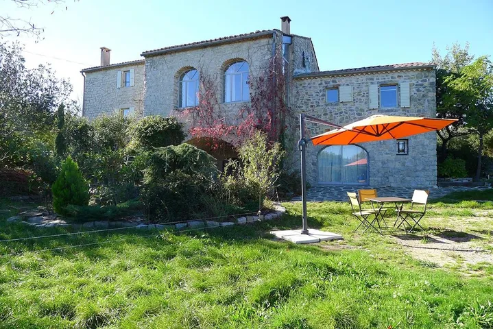 Appartement de vacances pour 3 personnes, avec vue et jardin - 1