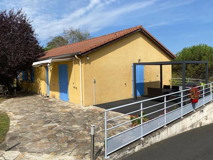 Appartement de vacances pour 4 personnes, avec Terrasse ainsi que Jardin et Vue