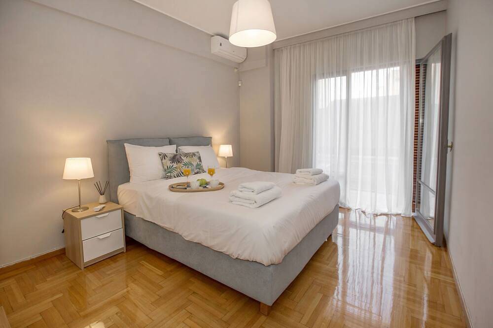 Entire apartment, Cozy apartment in Syntagma-Plaka in Central Section of Athens, Athens
