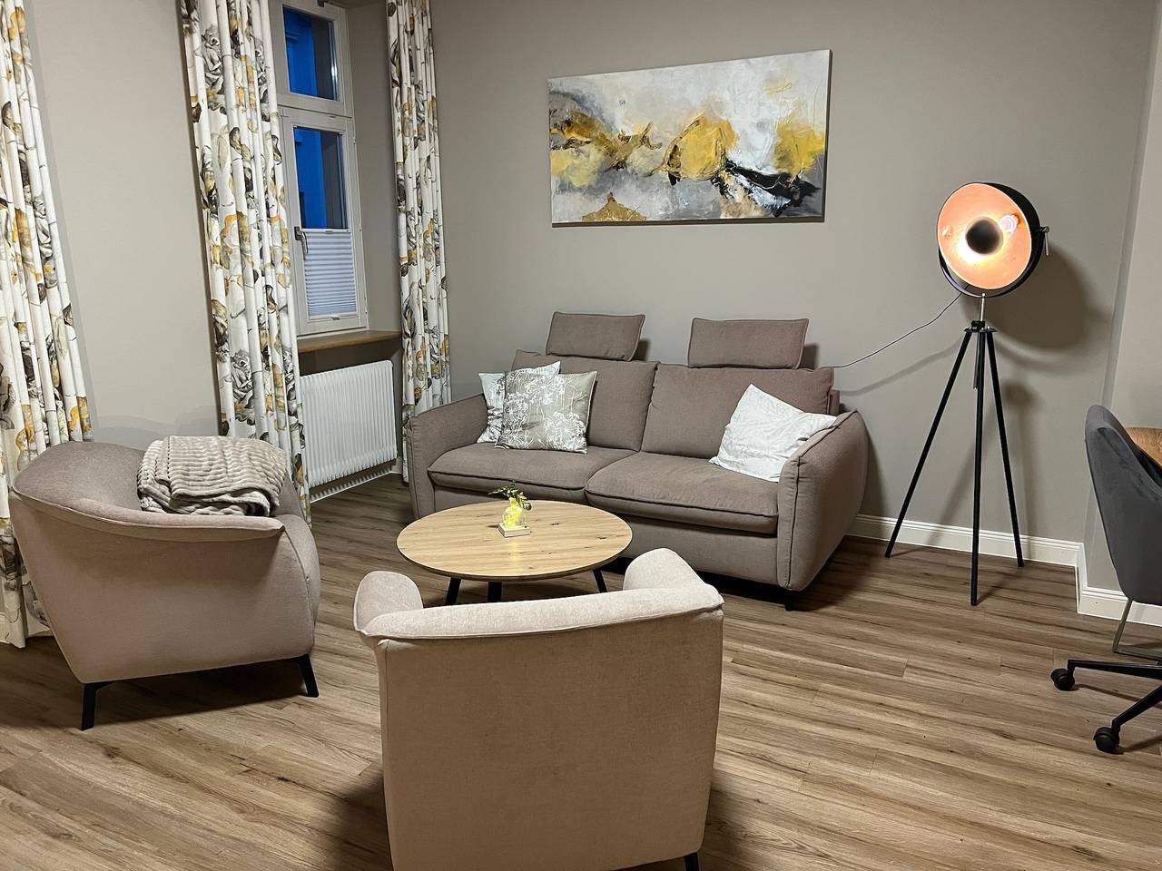 Ganze Wohnung, Citydreams mit Altbauflair die Premiumunterkunft in Lörrach bei Basel in Lörrach, Südschwarzwald