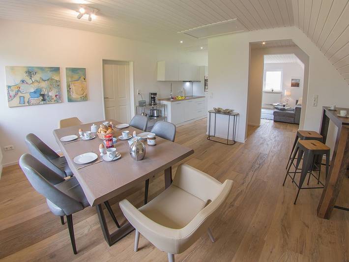 Ferienwohnung für 5 Personen, mit Garten und Sauna sowie Ausblick in Wiefelstede