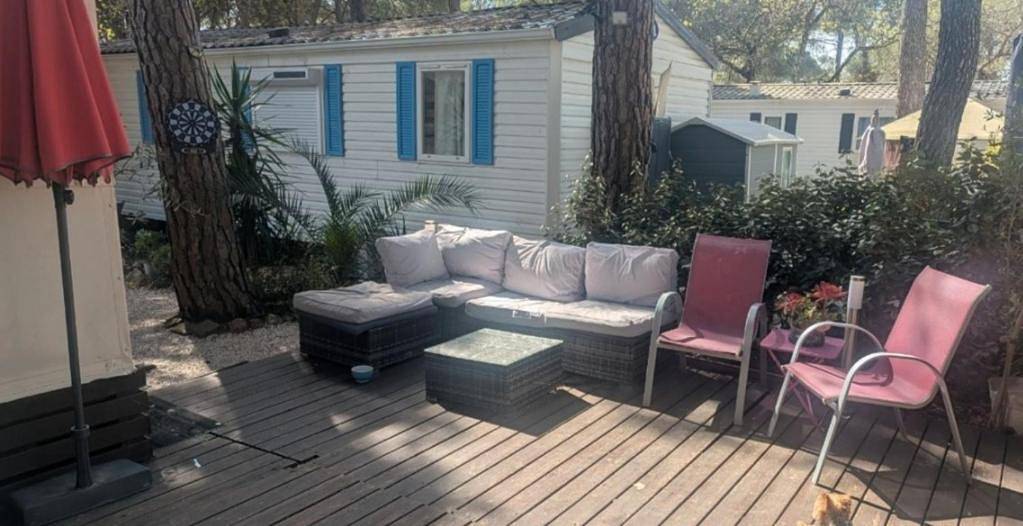 Mobil Home Camping Oasis Parc Montana 5 étoiles in Puget-sur-Argens, Côte méditerranéenne (France)